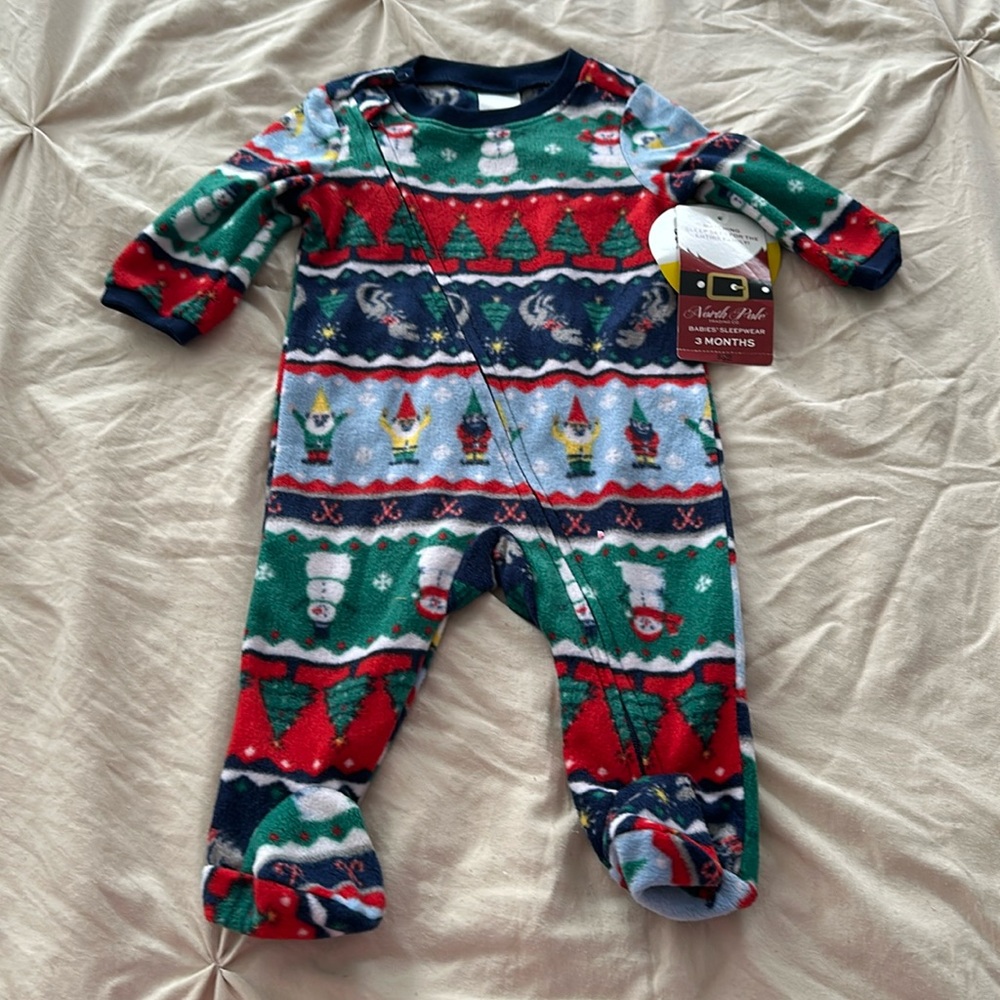 New North Pole sleepwear 3 months*